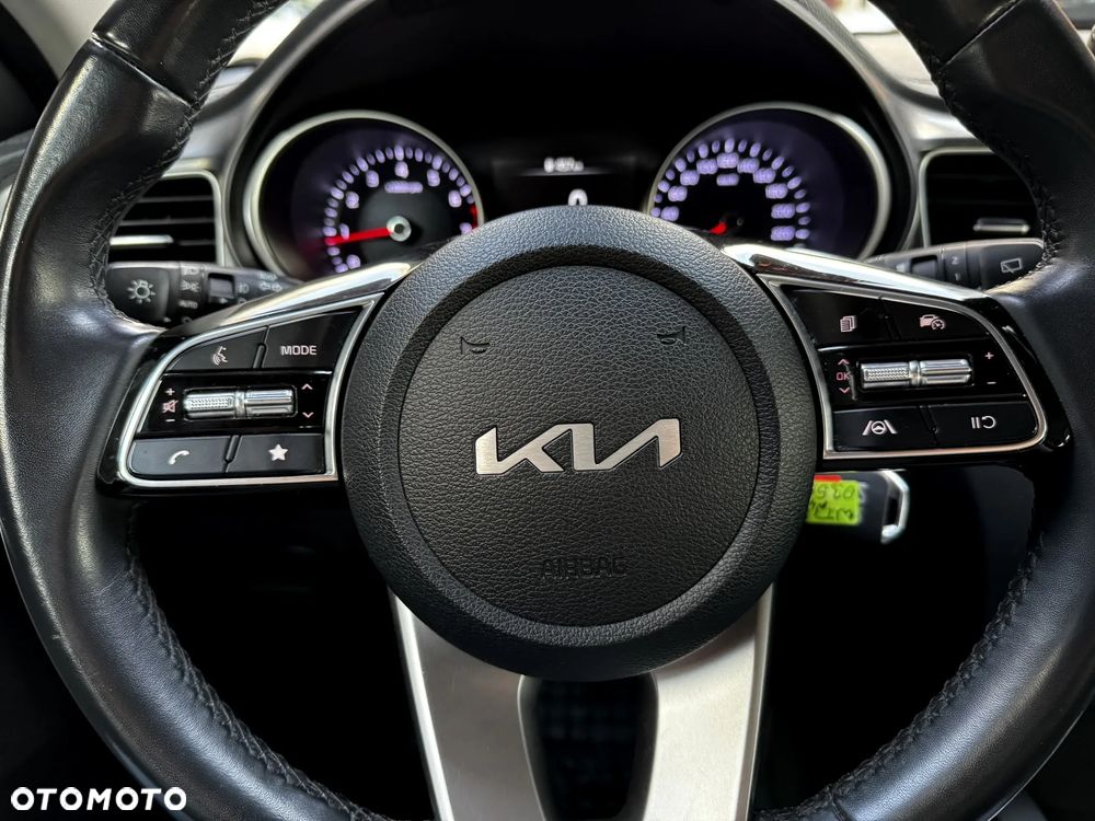 Kia Ceed 1.5 T-GDI M - 14