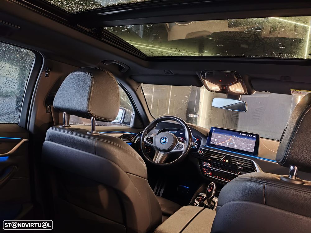 BMW 520 e Pack M - 16