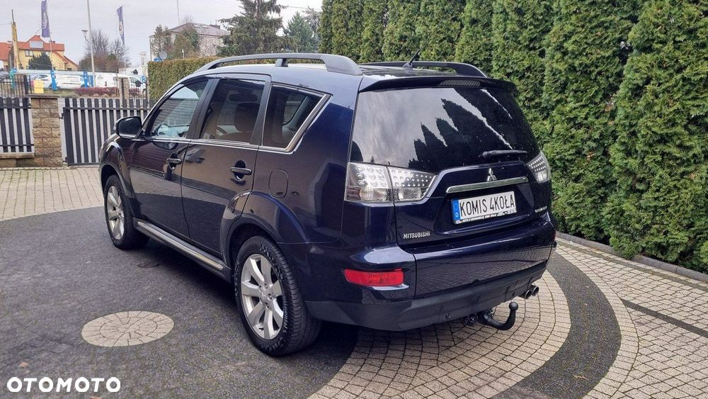 Mitsubishi Outlander - 5