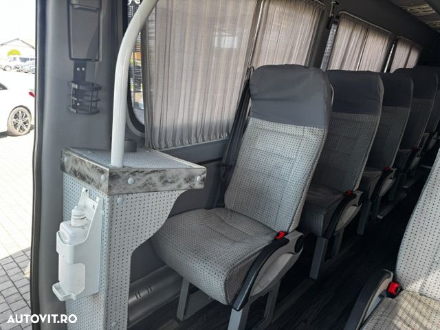 Mercedes-Benz Microbuz Sprinter 519  CDI motor 3 litri - 10