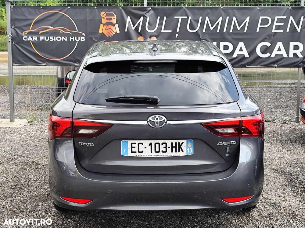 Toyota Avensis 2.0 D-4D Executive - 14
