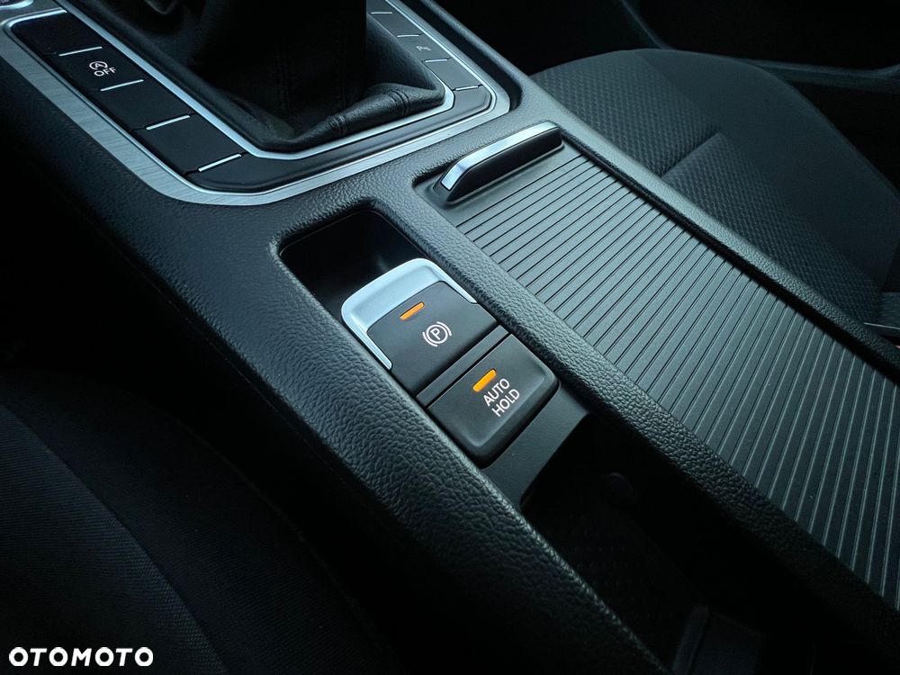 Volkswagen Passat 1.5 TSI EVO Essence - 19