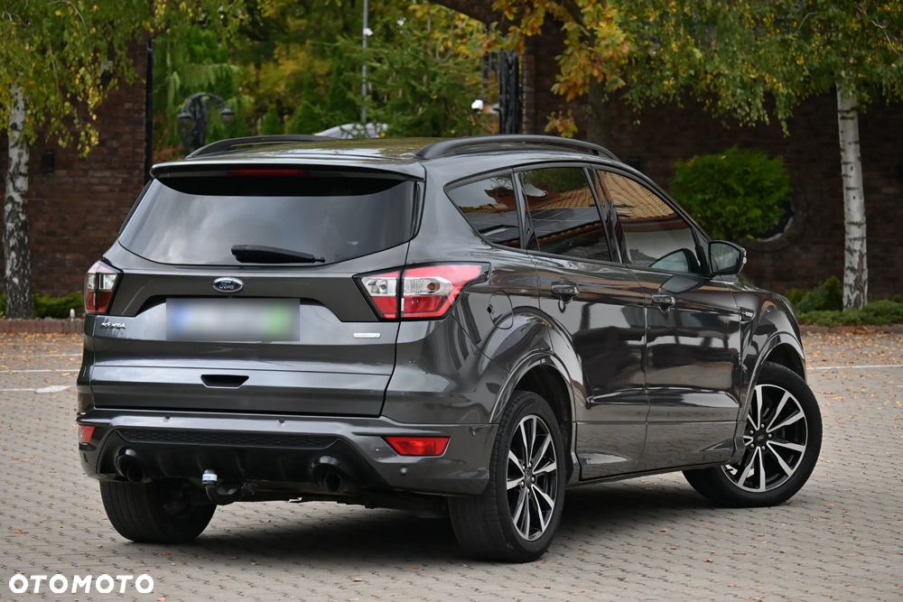 Ford Kuga 1.5 EcoBoost 2x4 ST-Line - 12