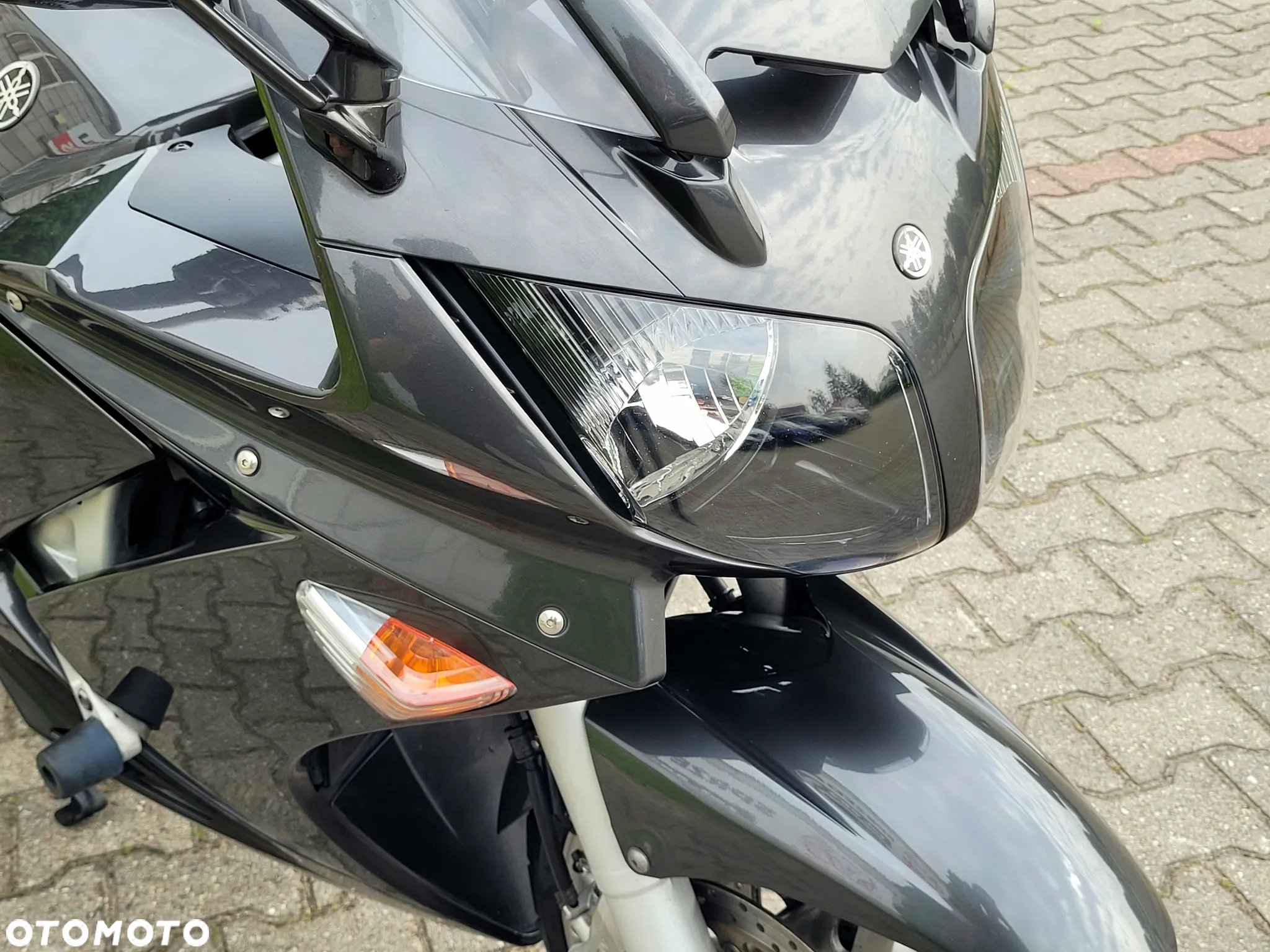 Yamaha FJR - 15
