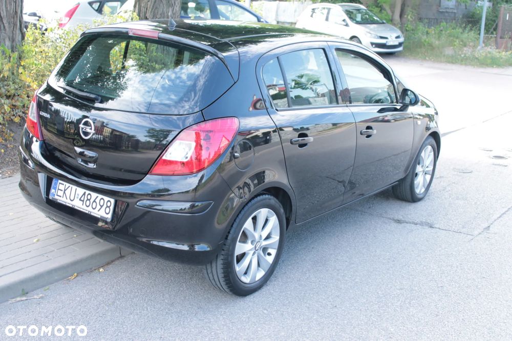 Opel Corsa 1.2 16V Edition 150 - 4