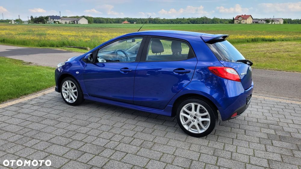 Mazda 2 - 10