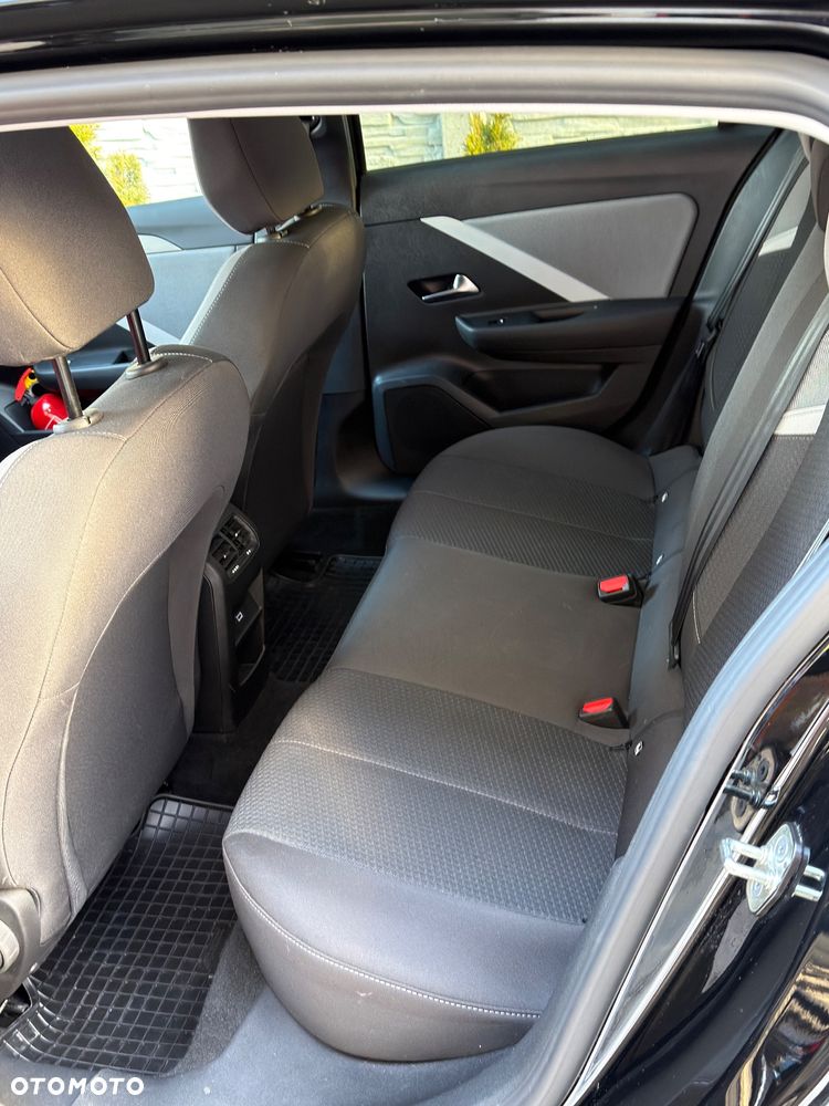 Opel Astra 1.2 Turbo Automatik Edition - 26