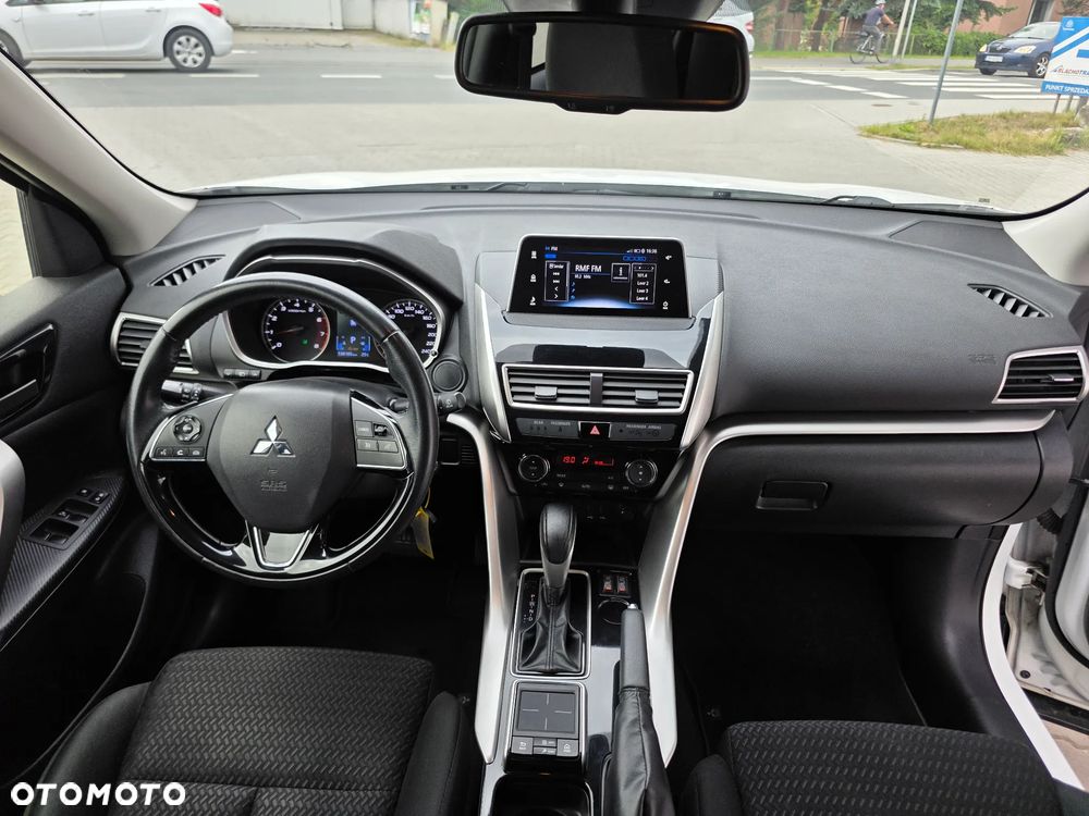 Mitsubishi Eclipse Cross 1.5 T-MIVEC CVT 2WD Spirit - 23