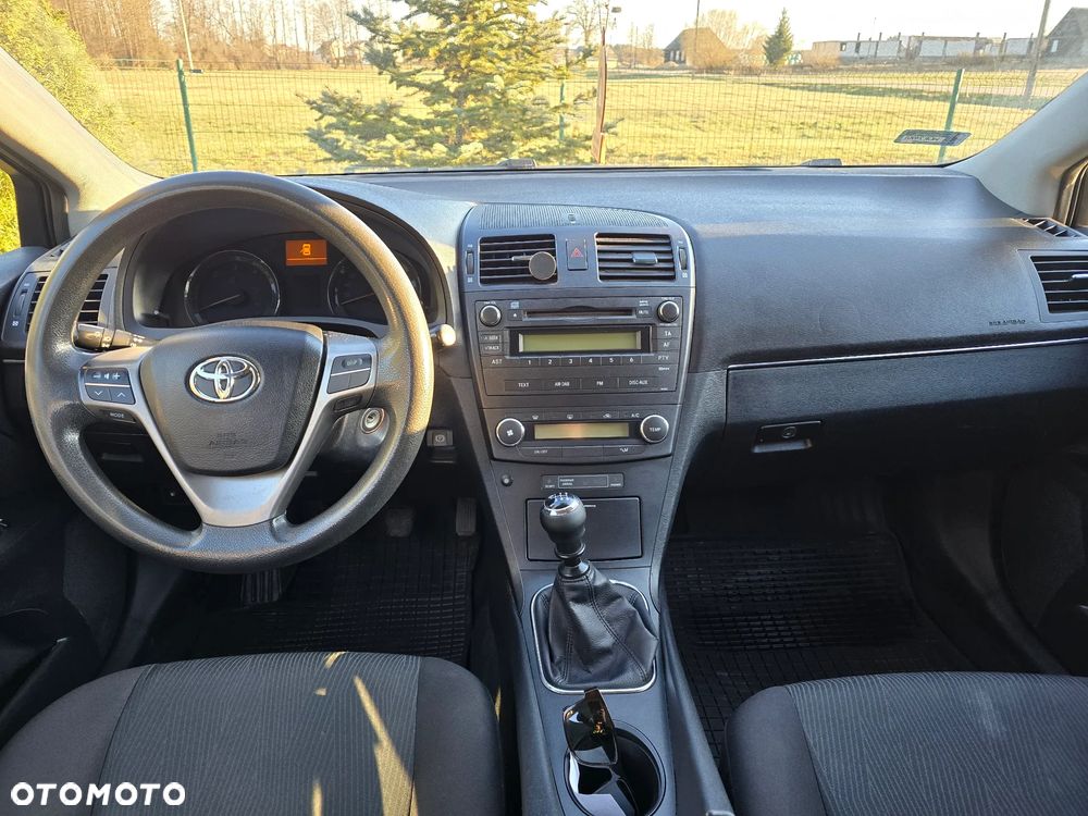 Toyota Avensis 2.0 D-4D Luna - 8