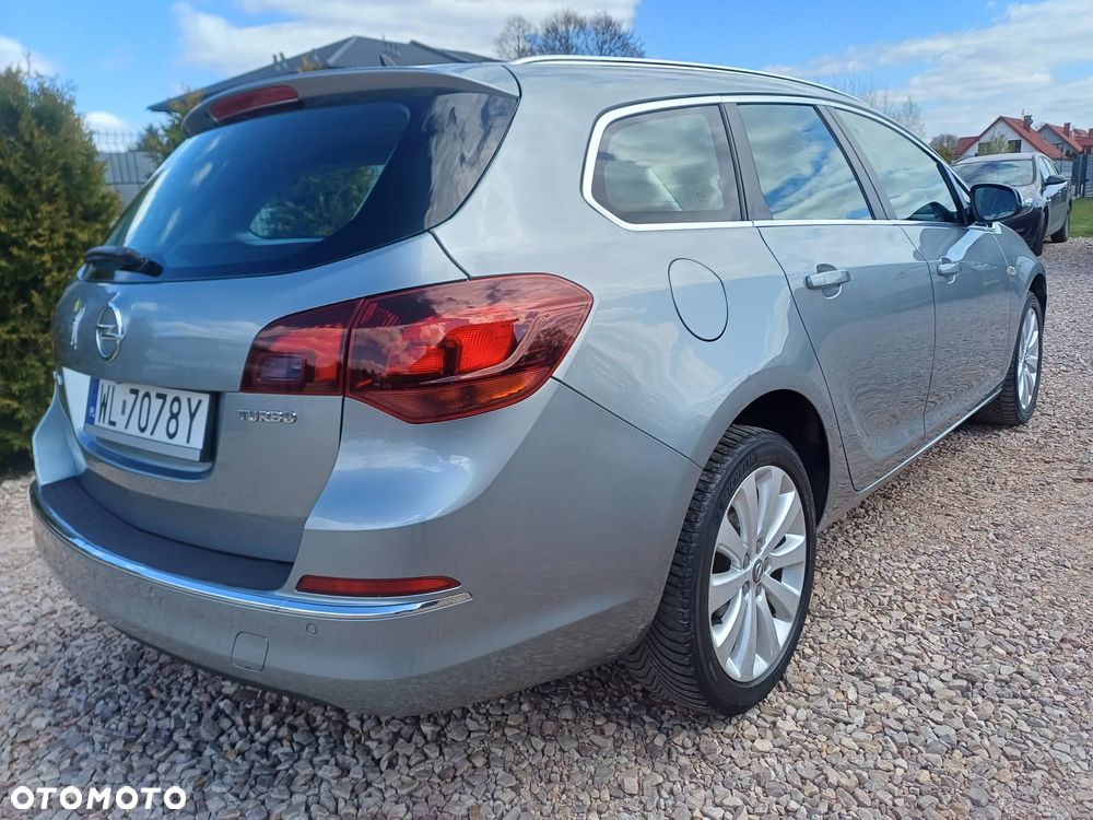 Opel Astra 1.4 Turbo Cosmo - 14