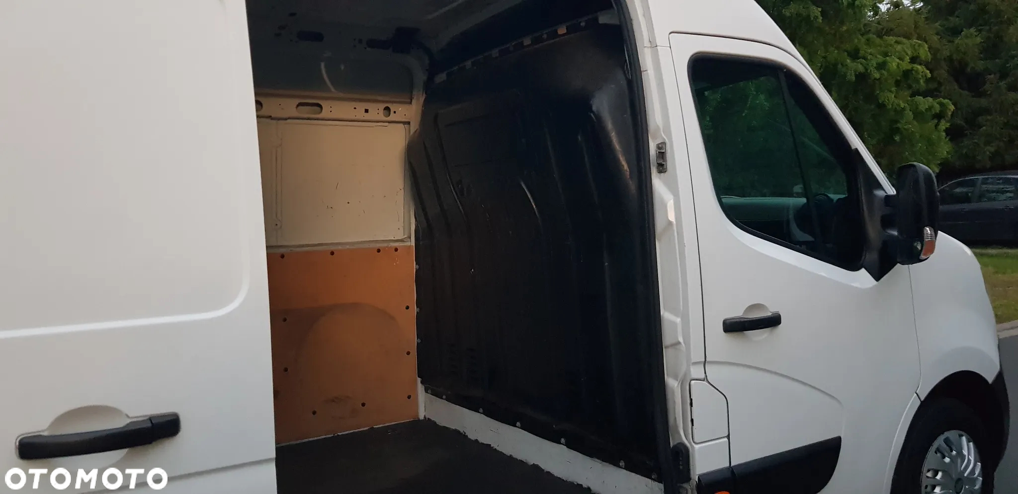 Nissan NV 400 - 36