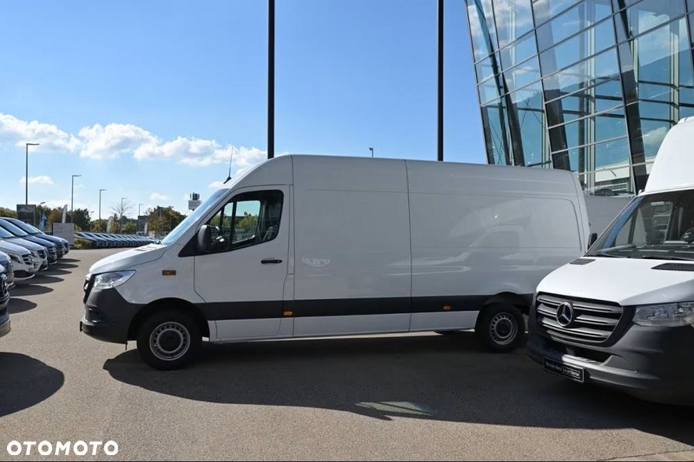 Mercedes-Benz Sprinter - 5