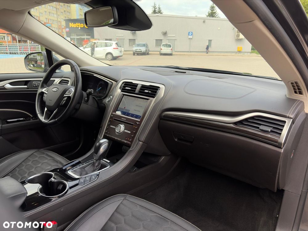 Ford Mondeo SW 2.0 Hybrid Vignale - 17