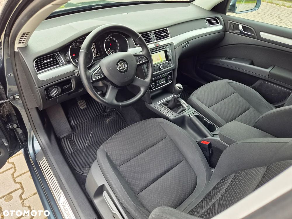 Skoda Superb 2.0 TDI Ambition - 16
