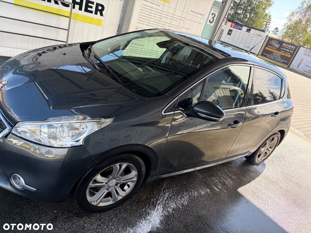 Peugeot 208 - 3