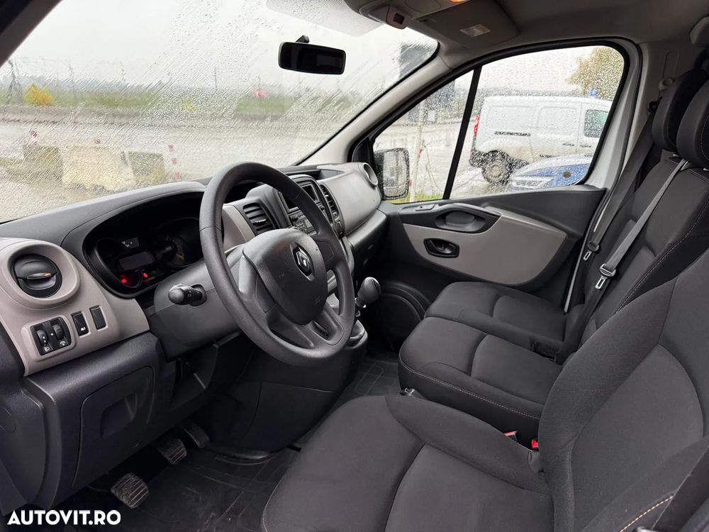 Renault Trafic - 9