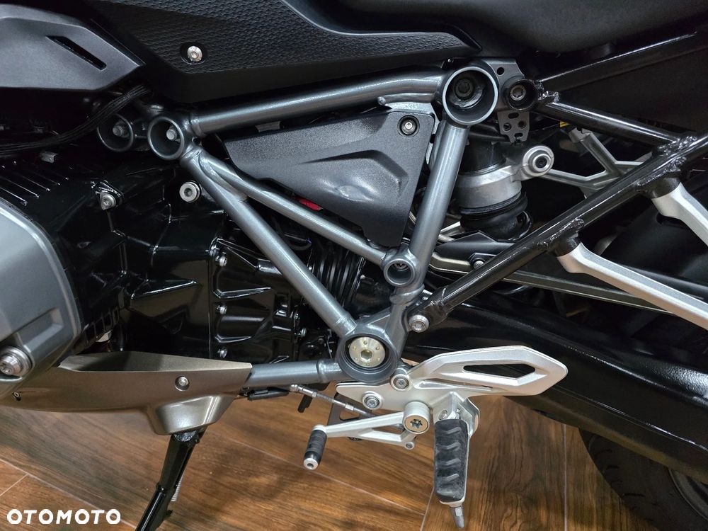 BMW R - 15