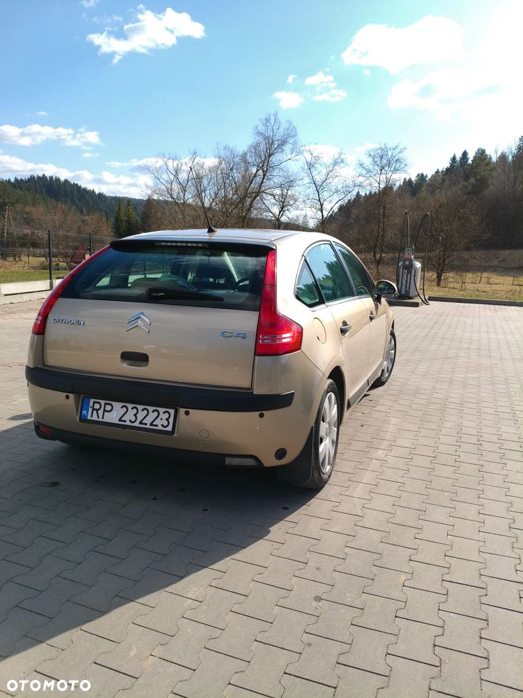 Citroën C4 - 4