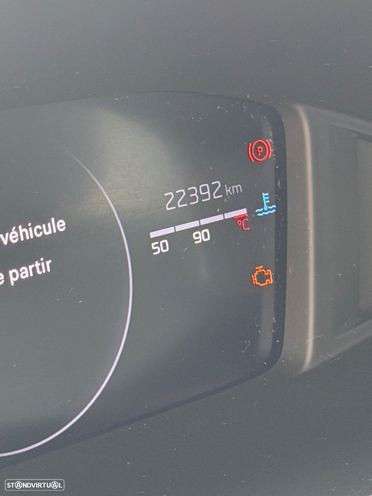 Peugeot 2008 1.2 PureTech Allure - 19