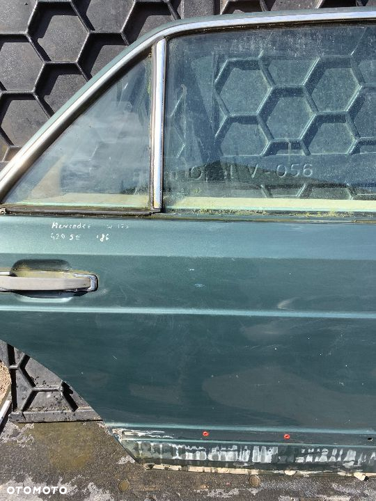 DRZWI PRAWY TYŁ MERCEDES W126 86' - 3