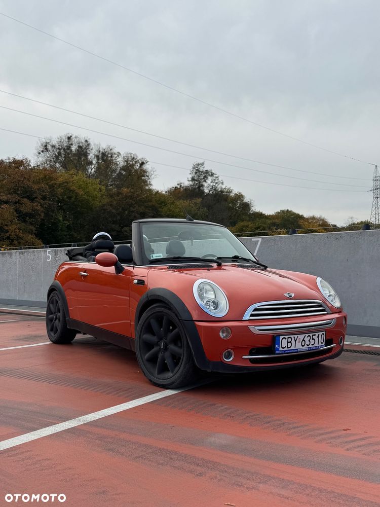 MINI ONE Cabrio - 8