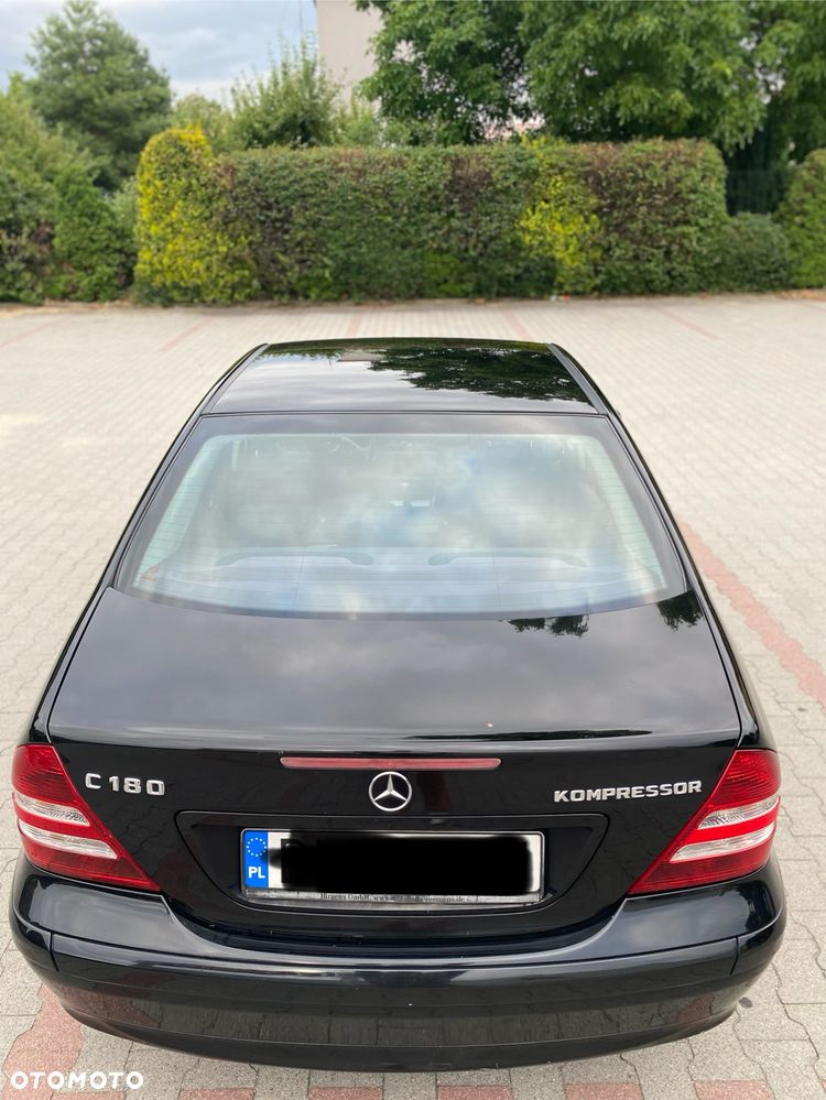Mercedes-Benz Klasa C 180 Kompressor Classic - 9