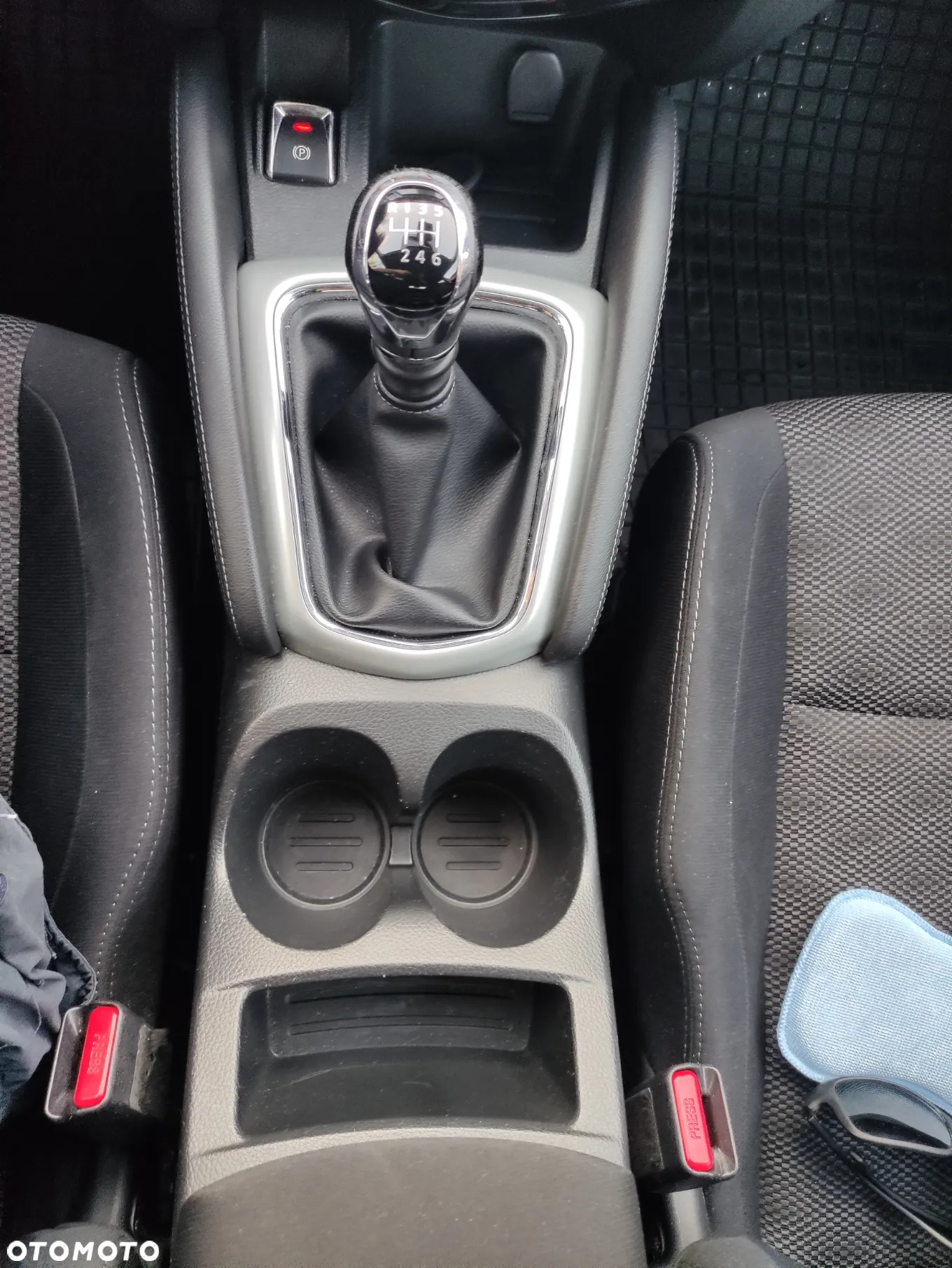 Nissan Qashqai 1.5 dCi N-Connecta EU6 - 27