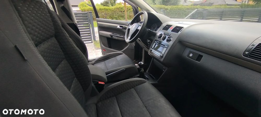 Volkswagen Touran 1.9 TDI Conceptline - 33