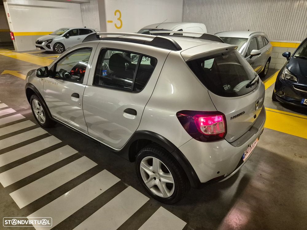 Dacia Sandero 0.9 TCe Stepway - 12