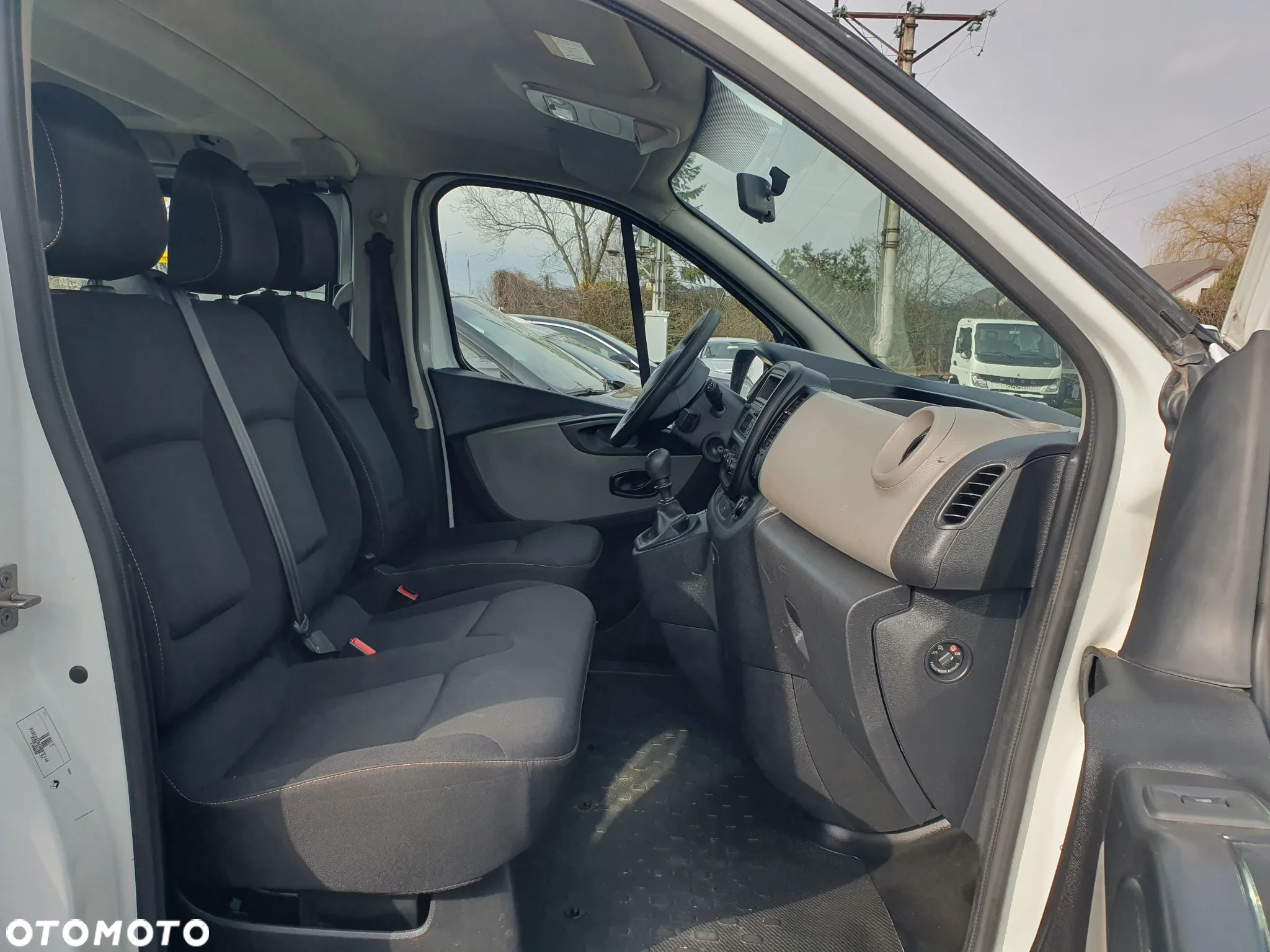 Renault Trafic - 12