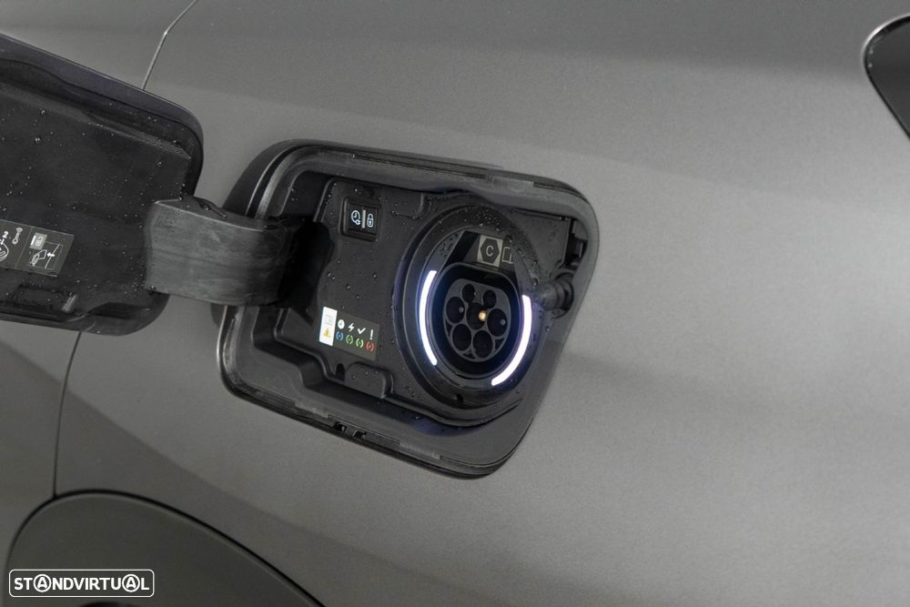 Peugeot 3008 1.6 Hybrid4 GT e-EAT8 - 20