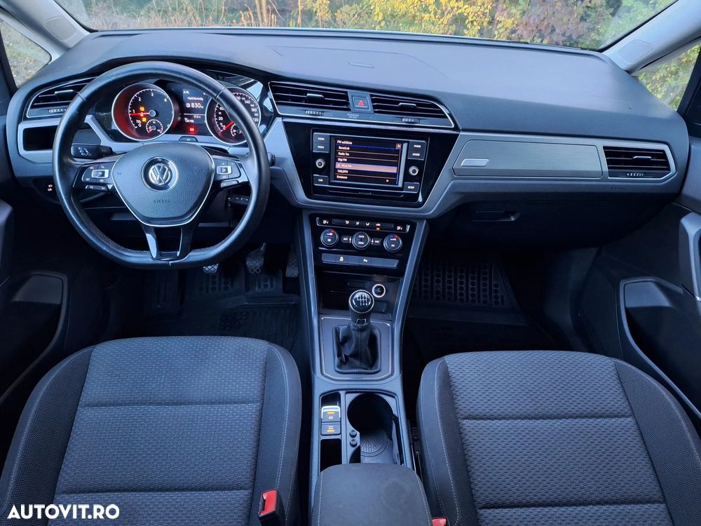 Volkswagen Touran 1.6 TDI SCR (BlueMotion Technology) Comfortline - 6