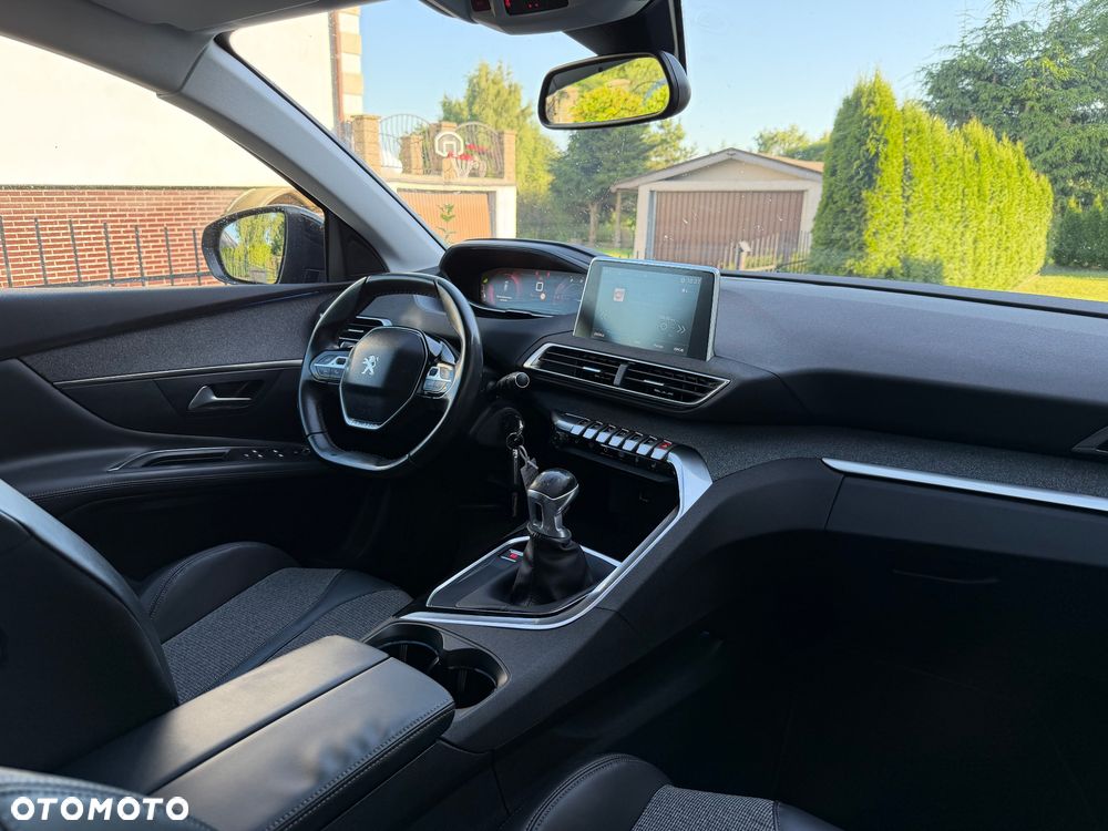 Peugeot 3008 1.6 BlueHDi Allure S&S - 13