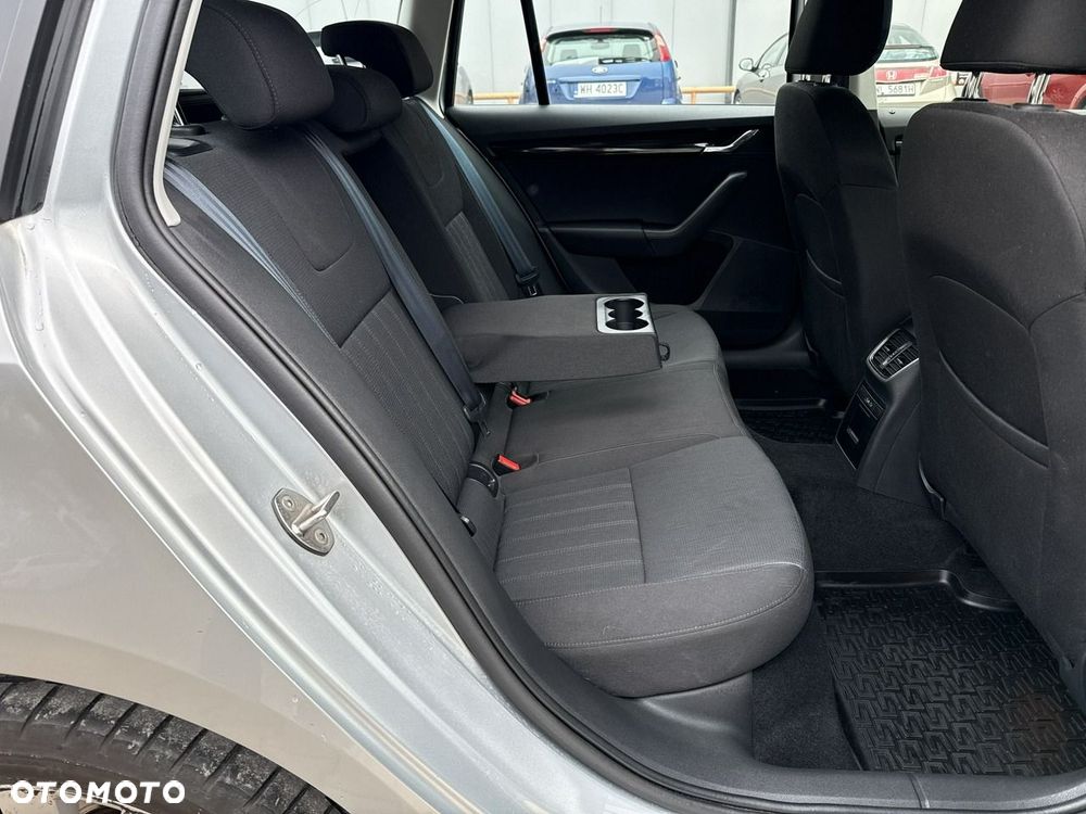 Skoda Octavia 1.5 TSI ACT Style DSG - 18