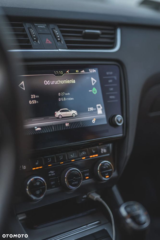 Skoda Octavia 1.5 TSI ACT Ambition - 23