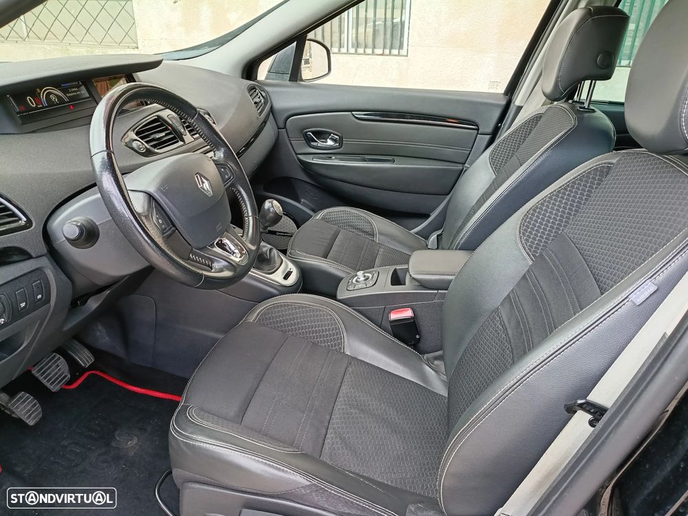 Renault Grand Scénic 1.5 dCi Bose Edition SS - 13