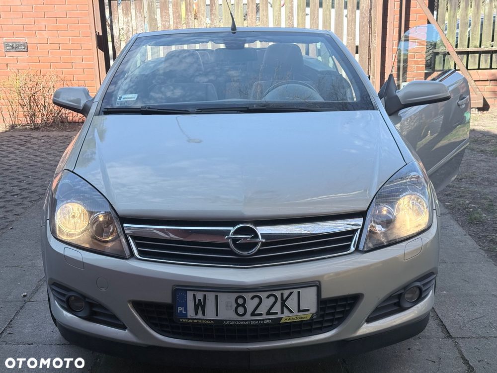 Opel Astra 1.9 CDTI DPF Cosmo - 9