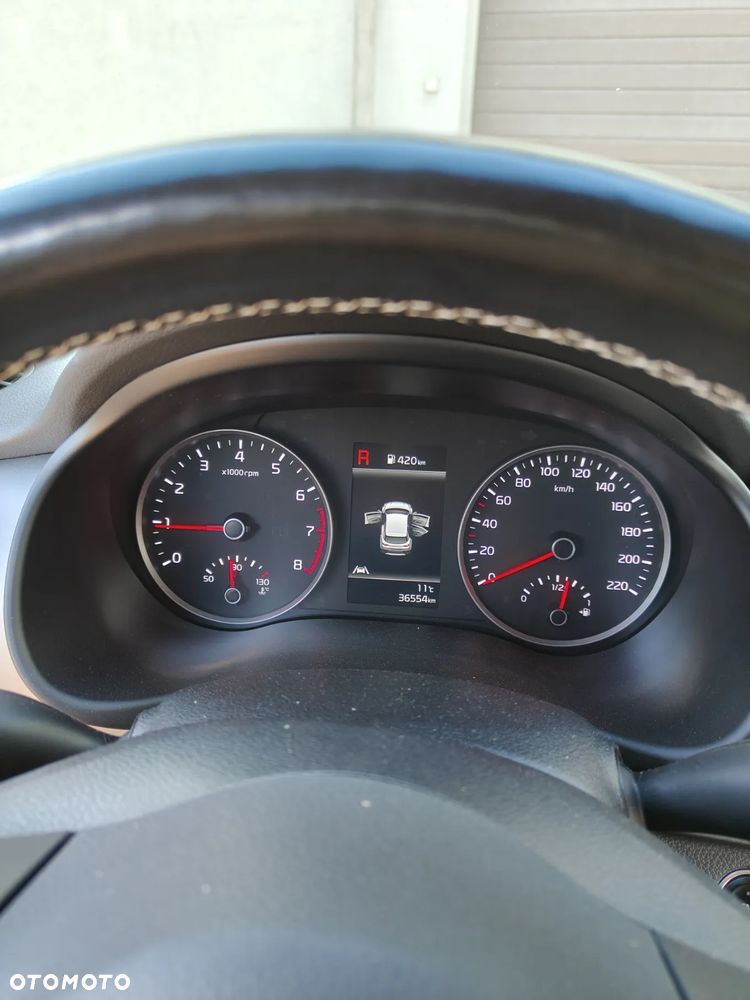 Kia Stonic 1.0 T-GDI L Business Line - 9