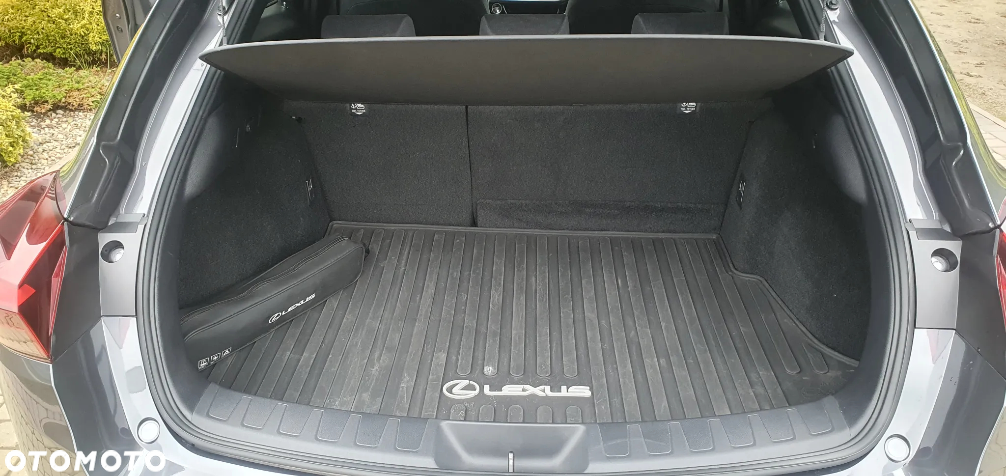 Lexus UX 200 GPF Business 2WD - 21