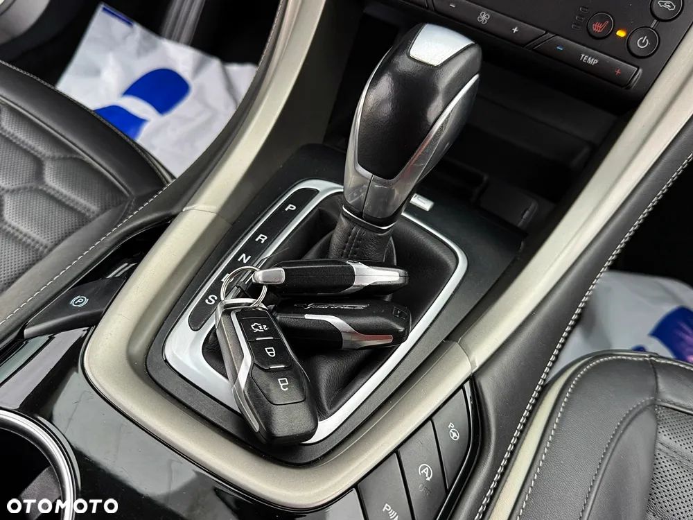 Ford Mondeo 2.0 TDCi Start-Stopp PowerShift-Aut Vignale - 36