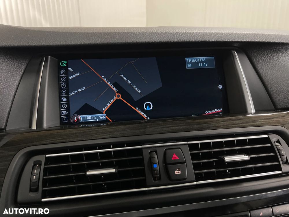 BMW Seria 5 525d Aut. Luxury Line - 17