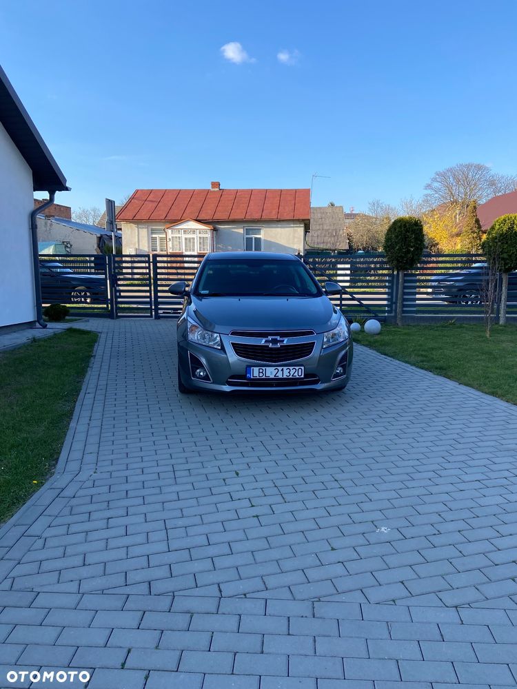 Chevrolet Cruze 1.8 LT+ - 11