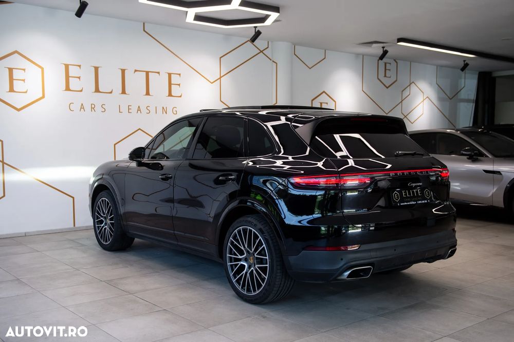 Porsche Cayenne Standard - 5
