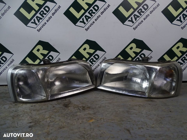 Set faruri europene cu semnalizare alba Land Rover Freelander 1