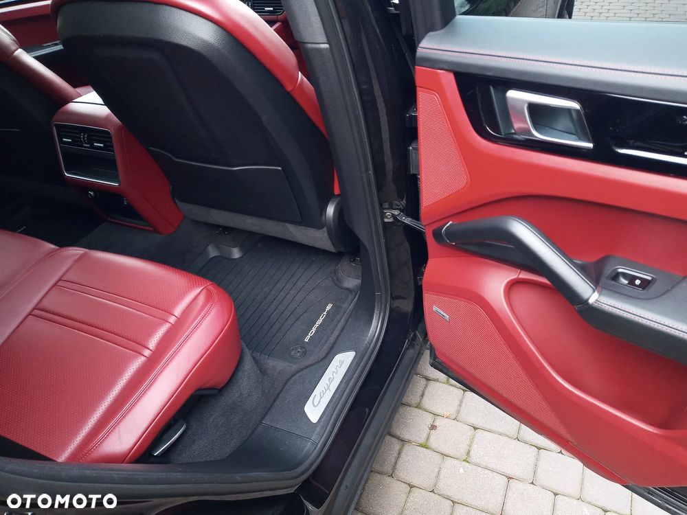 Porsche Cayenne Platinum Edition - 34