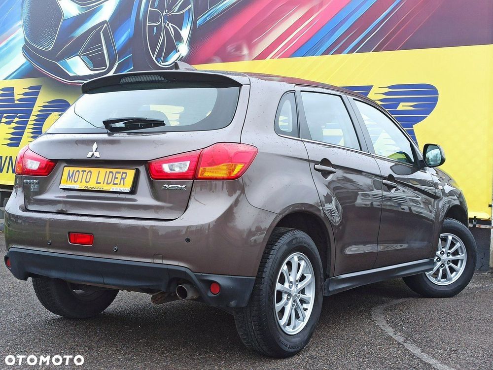 Mitsubishi ASX - 5