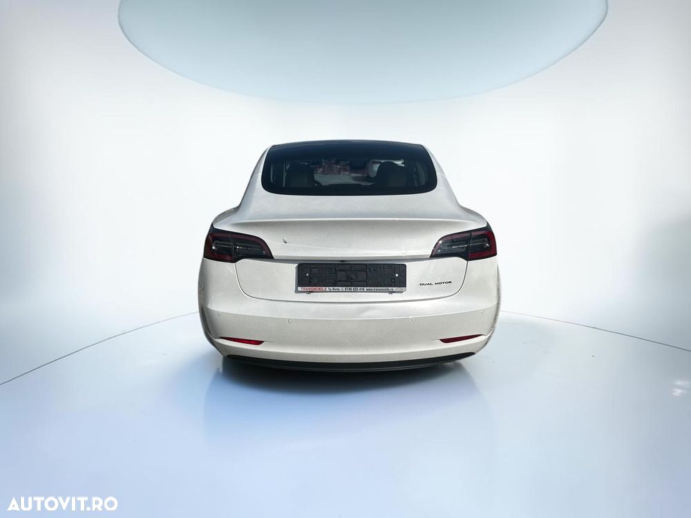 Tesla Model 3 Langstreckenbatterie Allradantrieb Dual Motor - 11