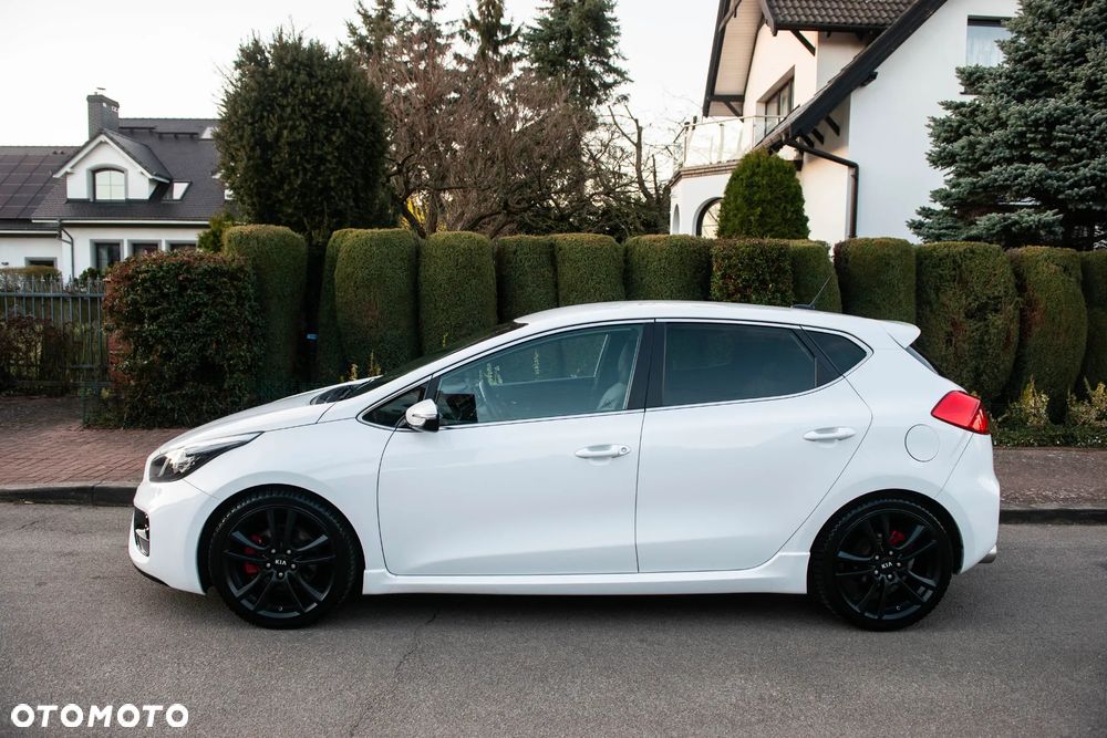 Kia Ceed 1.6 T-GDI GT - 11