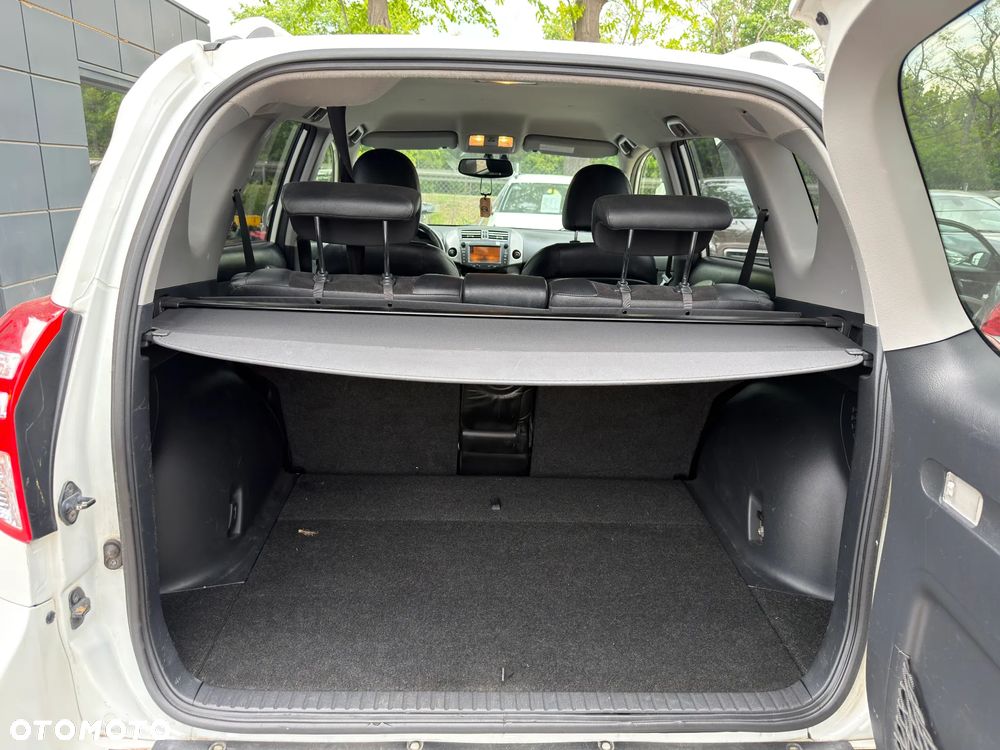 Toyota RAV4 2.0 4x4 - 26