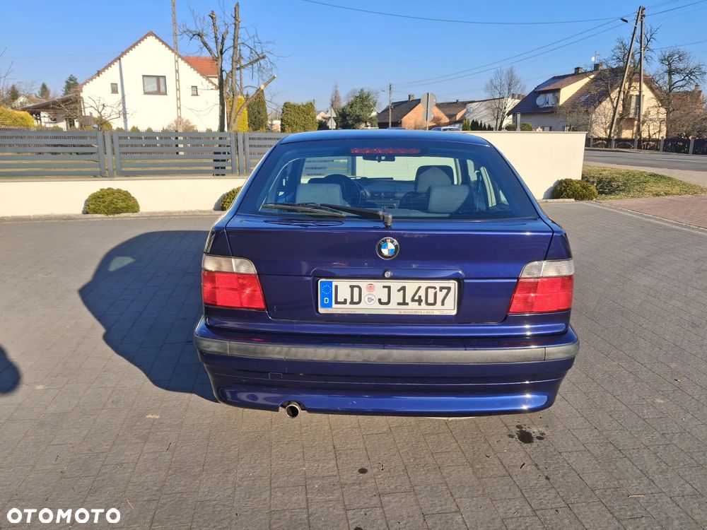 BMW Seria 3 - 23